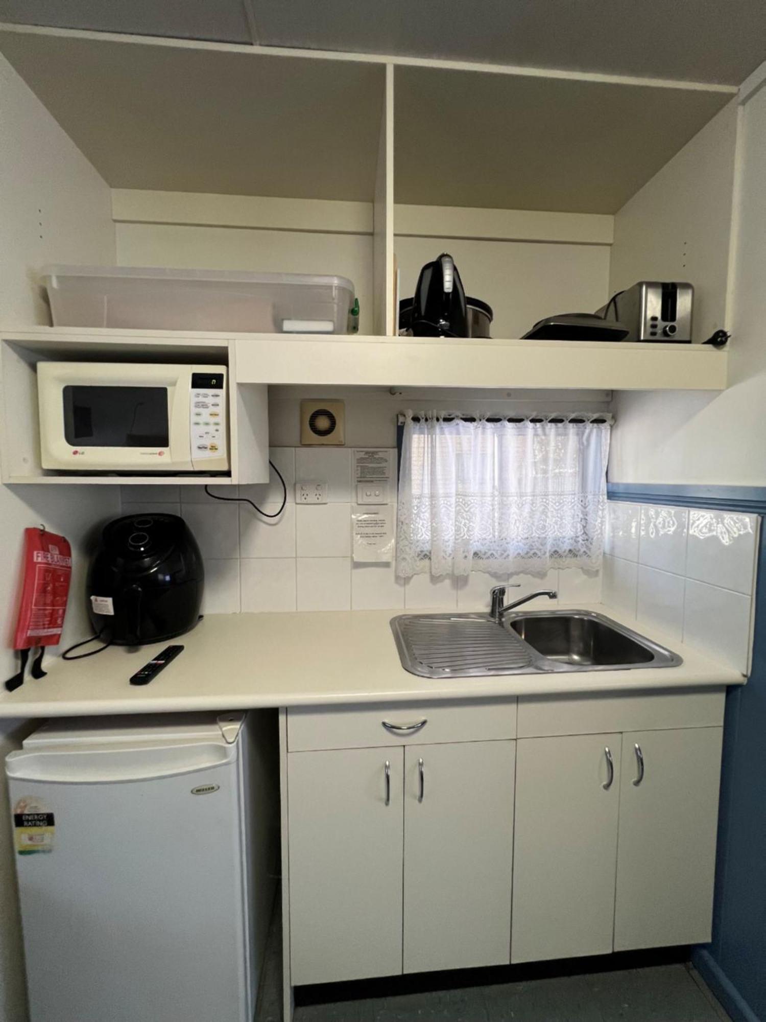 Narrabri Motel And Caravan Park Ngoại thất bức ảnh