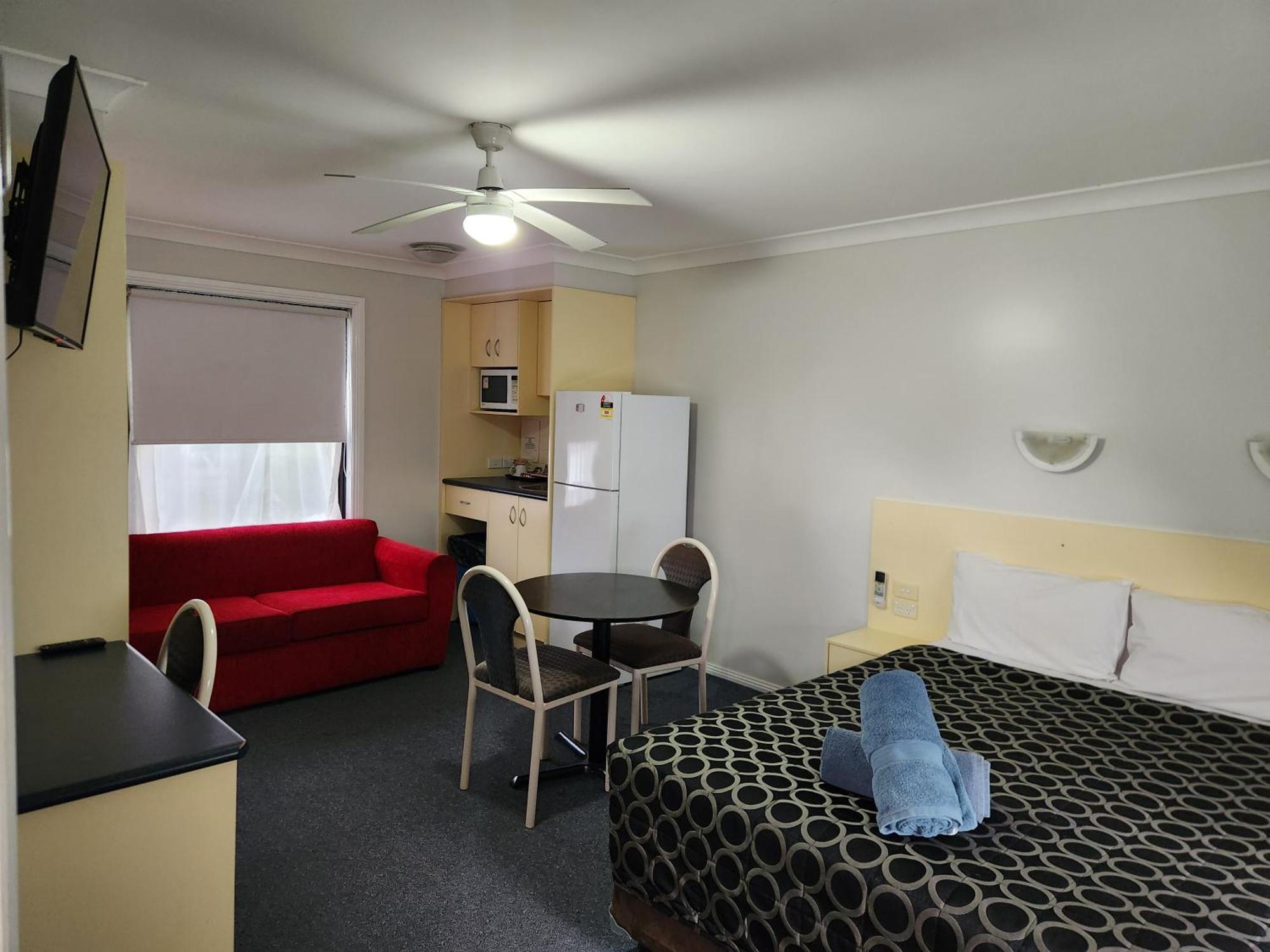 Narrabri Motel And Caravan Park Ngoại thất bức ảnh