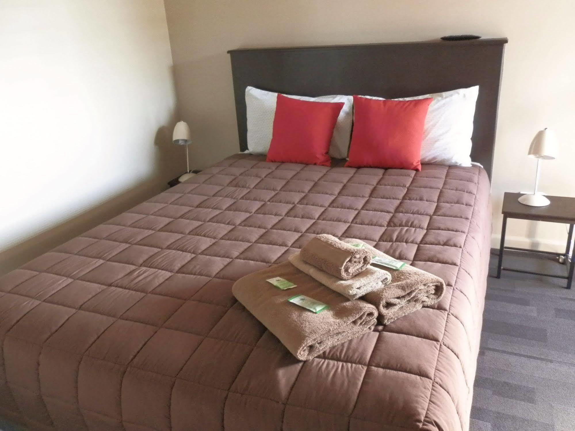 Narrabri Motel And Caravan Park Ngoại thất bức ảnh
