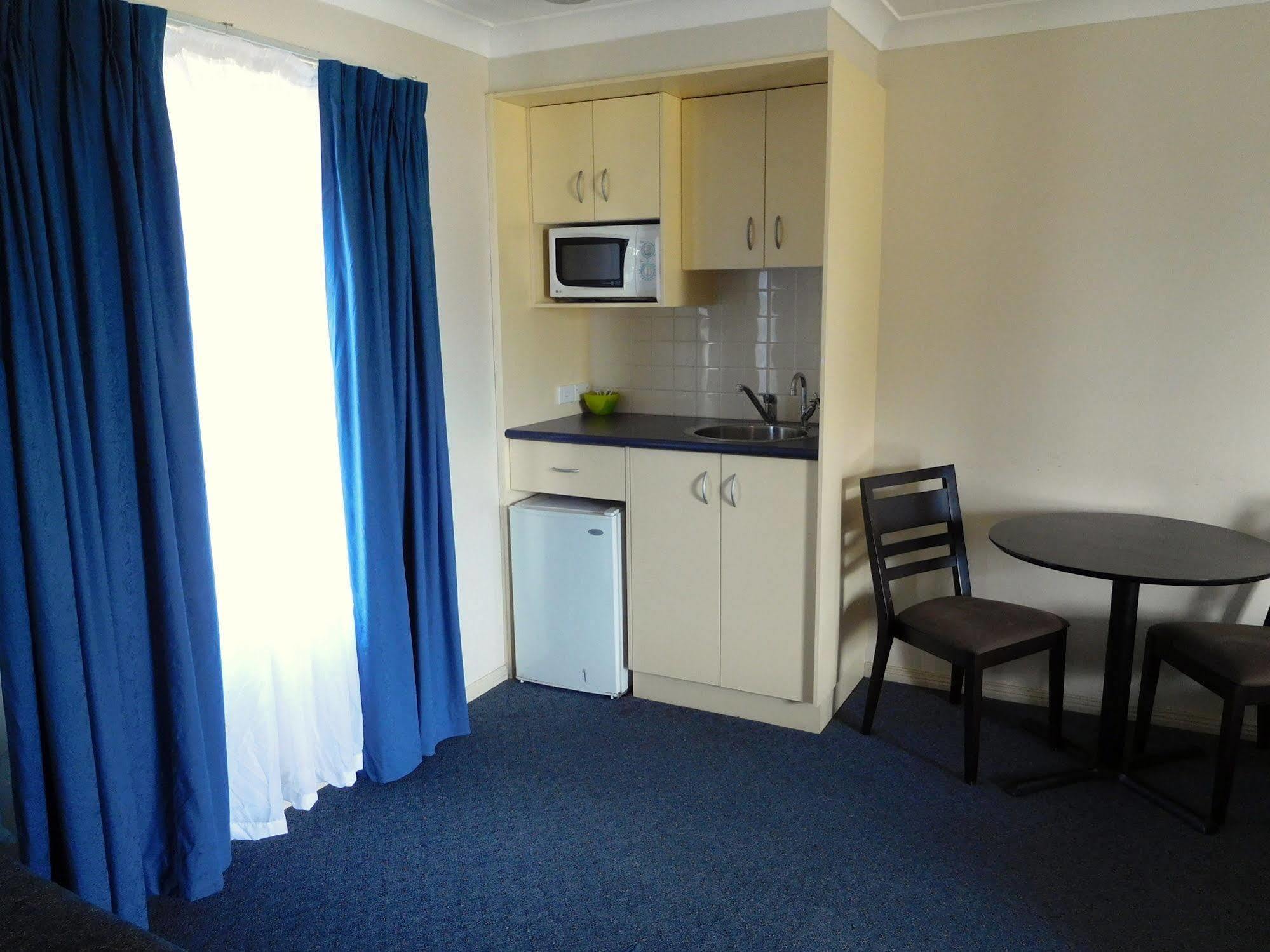 Narrabri Motel And Caravan Park Ngoại thất bức ảnh