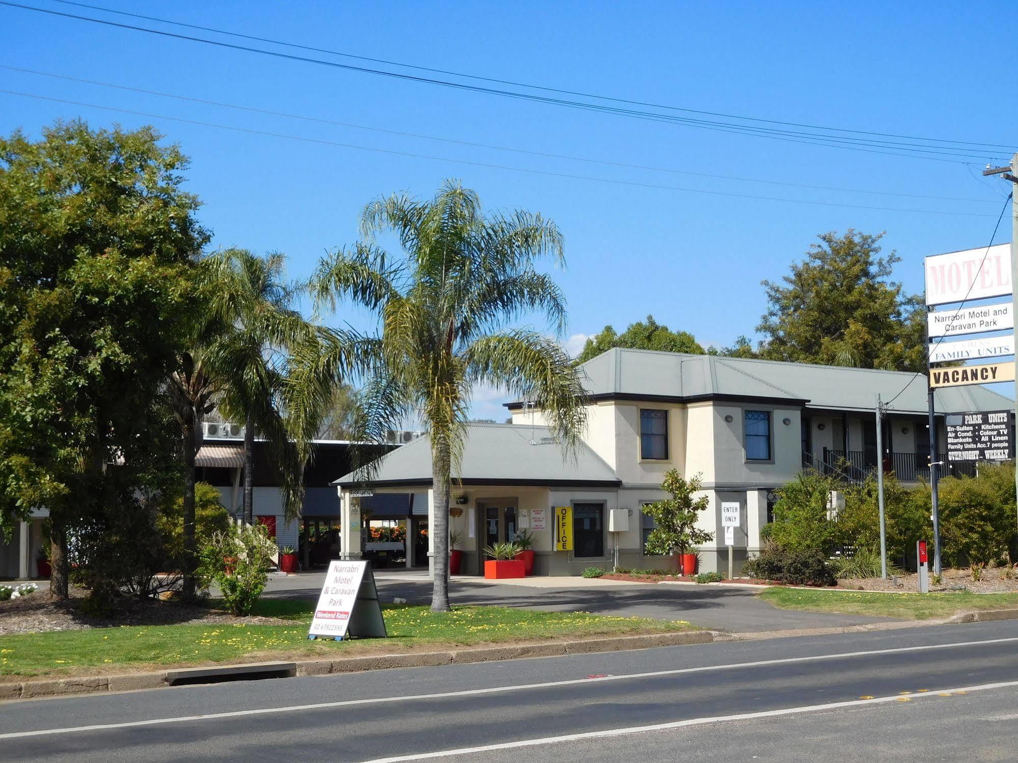 Narrabri Motel And Caravan Park Ngoại thất bức ảnh