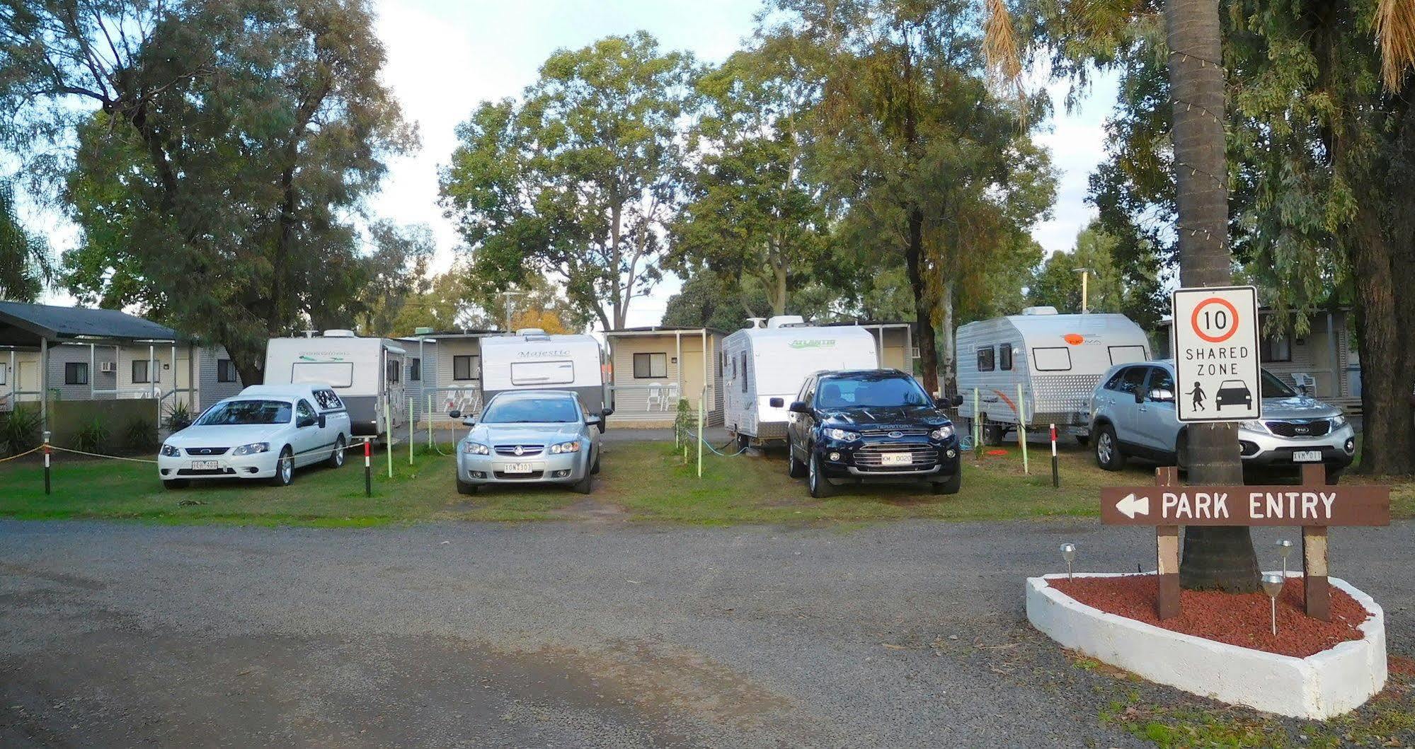Narrabri Motel And Caravan Park Ngoại thất bức ảnh